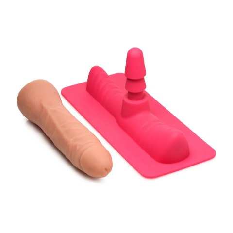 Adapter siodła z dildo XR Brands